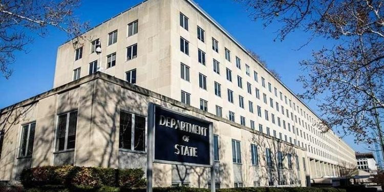 ABD Dışişleri Bakanlığı'ndan uçak açıklaması: Sınır dışı edilen diplomatları alması için izin verdik