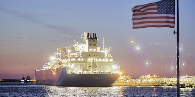 ABD ile AB arasında dev enerji anlaşması: ‘Rusya’ya enerji bağımlılığı 2027 yılına kadar bitirilecek’