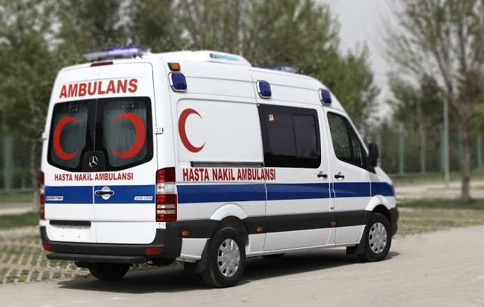 AKP’li belediye ambulansı canlı yayın aracına çevirdi