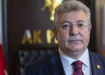 AKP tarih verdi: Memur ve emeklilere maaş artışı olacak