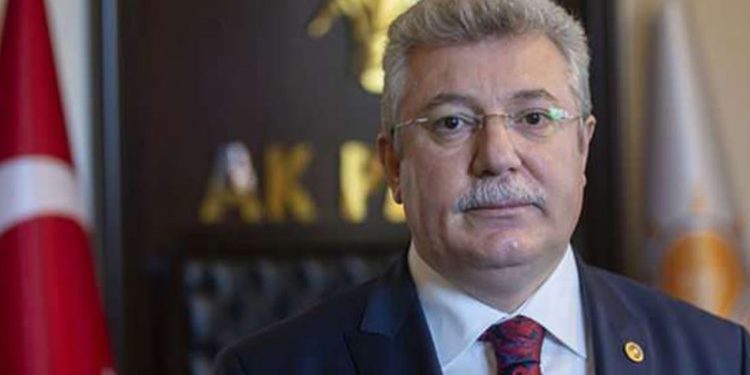 AKP tarih verdi: Memur ve emeklilere maaş artışı olacak