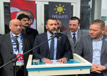 AKP ve MHP’den ayrılan 1071 kişi İYİ Parti’ye katıldı