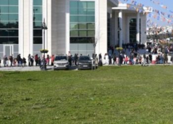 AKP'li Sancaktepe Belediye Başkanı Döğücü'nün Halk Ekmek paylaşımı tepki çekti