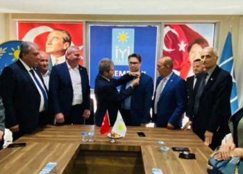 AKP'li başkan adayı 100 kişiyle birlikte İYİ Parti'ye geçti