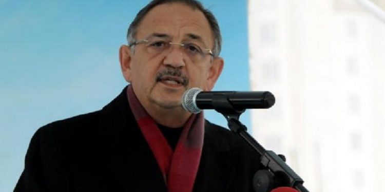 AKP'li Özhaseki'den partililerine 'iftar' uyarısı: 'Lüks otellerde sofralara oturmayın'