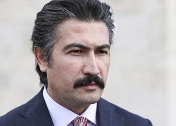 AKP'li Özkan: Bir yıl geçmesini beklemeden asgari ücrete zam yapabiliriz