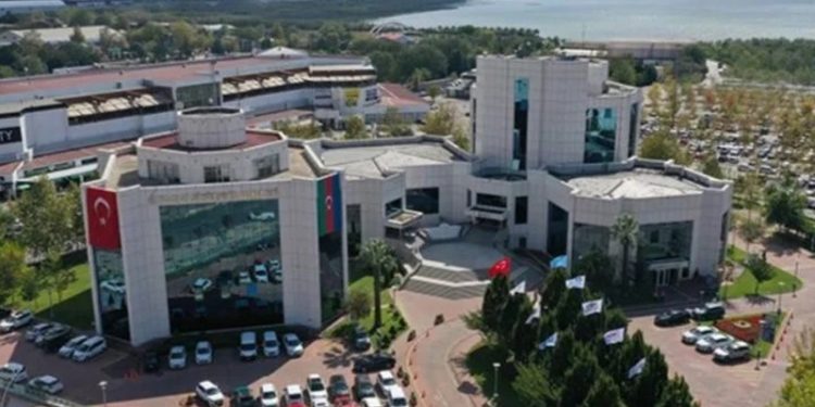 AKP’li Kocaeli Büyükşehir Belediyesi ile vakıf arasında tartışmalı protokol