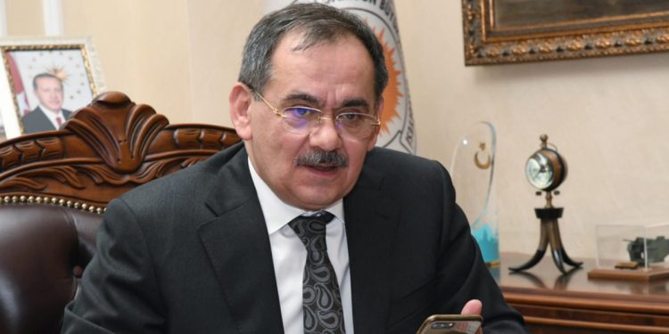 AKP’li belediye camiyi yıkıp yerine AVM yapacak