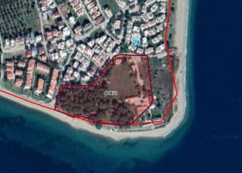 AKP&rsquo;li belediye denize sıfır kamp alanını satışı &ccedil;ıkardı