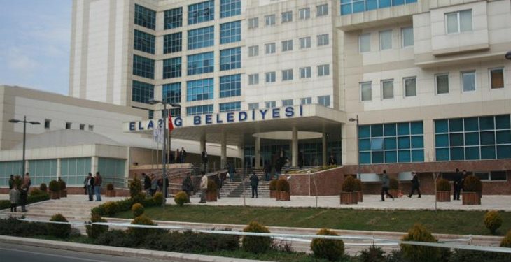 AKP’li belediye çocuk parkını müteahhite sattı