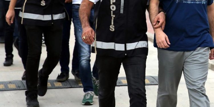 AKP’li vekilin yeğenine 'FETÖ’den tutuklama