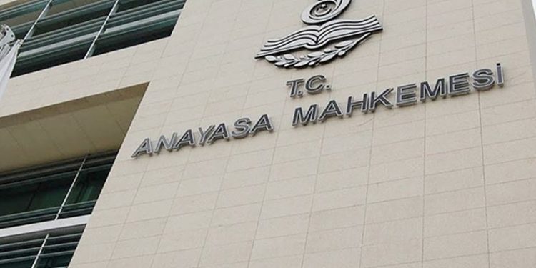 AYM, İşsizlik Fonu’nun harcanmasına ilişkin itirazı karara bağladı
