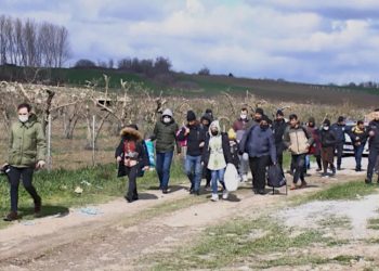 Afgan göçmenler 'Burası Yunanistan' denilerek Büyükçekmece'ye bırakıldı