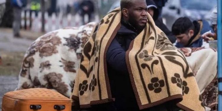 Afrikalılar: Ukrayna sınırdan çıkmamıza izin vermiyor, kötü muamele ediyor