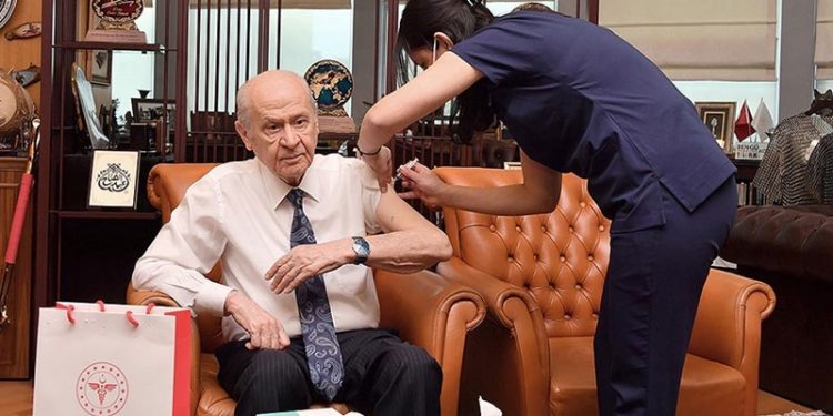 Ahmet Takan: Bahçeli koronavirüse yakalandığını kamuoyundan sakladı mı?