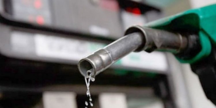 Akaryakıt alarmı: Avrupa'nın 40 günlük motorini kaldı