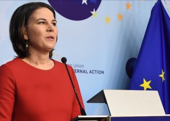 Almanya Dışişleri Bakanı Ukrayna'ya silah sevkiyatını savundu: Yakıt desteği de verildi