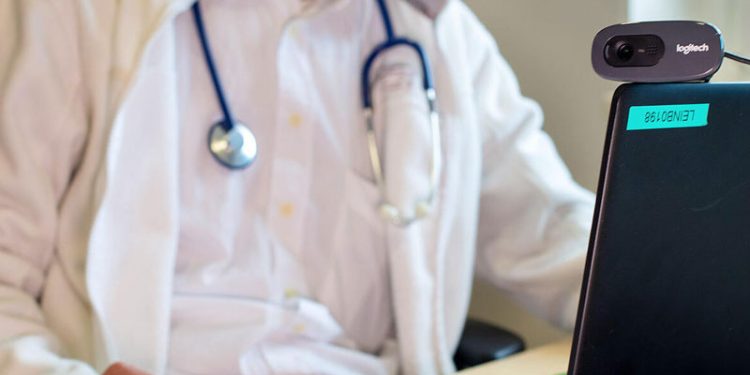 Almanya'da bir özel klinik Rus ve Belarusluları tedavi etmeyeceğini açıkladı