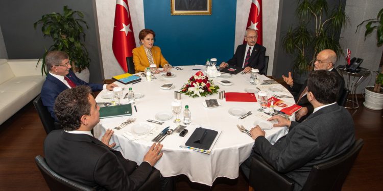 Altı muhalefet partisi lideri ikinci kez bir araya geldi.