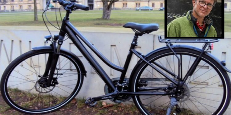 Amerikalı gezginin dünyayı dolaştığı bisikleti Antalya’da çalındı