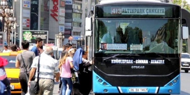 Ankara'da özel halk otobüsleri zamlara karşı kontak kapatıyor