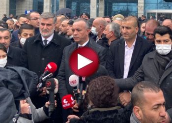 Ankara&rsquo;da &ouml;zel halk otob&uuml;sleri ve dolmuş&ccedil;ulardan protesto