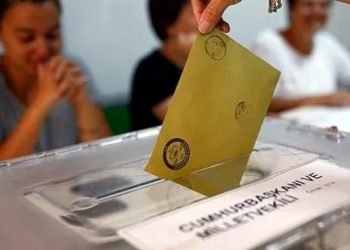 Anket: Z kuşağı seçmende CHP, AKP'den iki kat fazla oy topladı