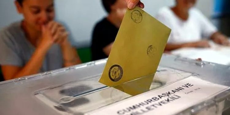 Anket: Z kuşağı seçmende CHP, AKP'den iki kat fazla oy topladı