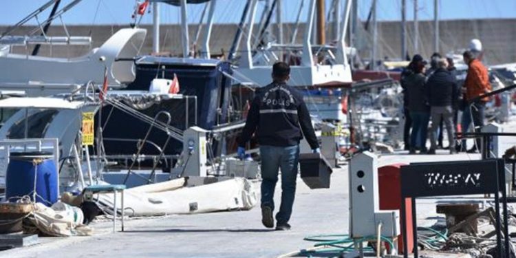 Antalya'da Hollandalı turist teknede ölü bulundu
