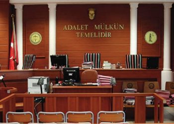 Apartmanın asansörü düştü: Yöneticiye para cezası verildi