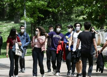 Araştırma: Z kuşağı Kürtler siyasete ilgisiz ve yurt dışına gitmek istiyorlar