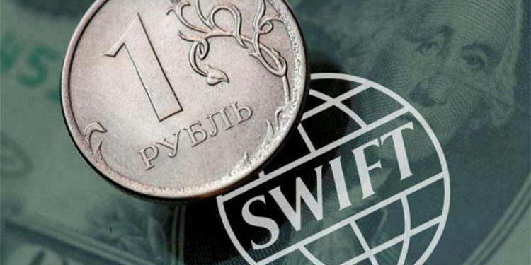 Avrupa Birliği, yedi Rusya bankasını SWIFT sisteminden çıkardı