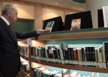 Ağababa: 'Dostoviski' demesine ger&ccedil;ekten şaşırdınız mı?