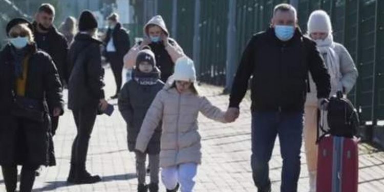 BM: Rusya'nın işgali sonrası çoğu kadın ve çocuk 660 binden fazla kişi Ukrayna'dan kaçtı