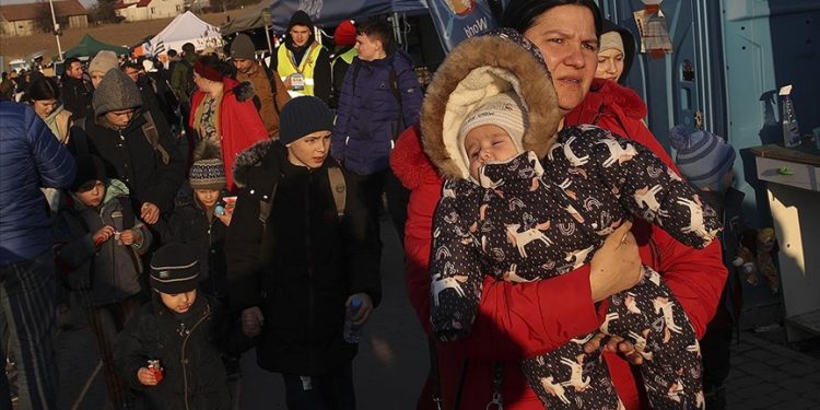 BM: Ukrayna'da en az 1104 sivil öldü, 4 milyona yakın sığınmacı komşu ülkelere geçti