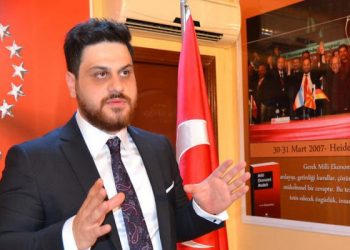 BTP lideri Hüseyin Baş: Mercedes’in Türkiye fabrikasındaki işçi 500, Almanya’daki işçi 12 aylık maaşıyla araç alabiliyor