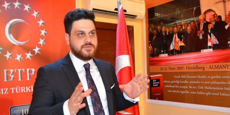 BTP lideri Hüseyin Baş: Mercedes’in Türkiye fabrikasındaki işçi 500, Almanya’daki işçi 12 aylık maaşıyla araç alabiliyor