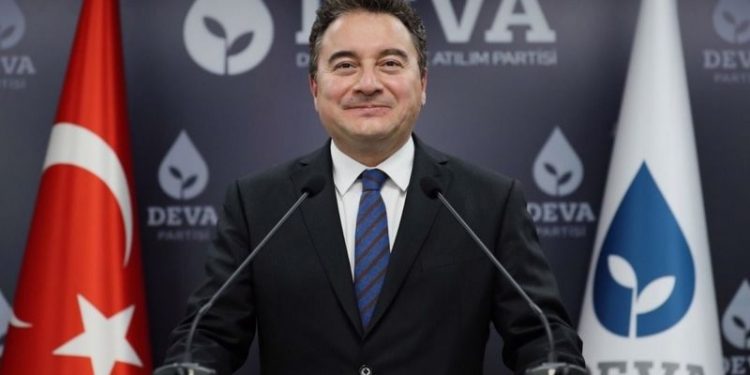 Babacan: Cumhur İttifakı'na oy verenler 'Bizi kurtarın' diye yakınıyor