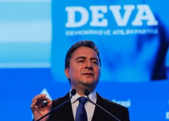 Babacan: Varlık içerisinde yokluk yaşıyoruz