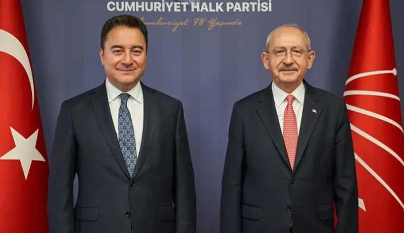 Babacan, 'altılı zirve' öncesi görüşmeleri kapsamında Kılıçdaroğlu’nu ziyaret etti