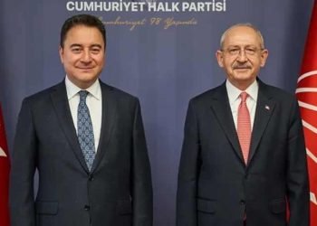 Babacan, 'altılı zirve' öncesi görüşmeleri kapsamında Kılıçdaroğlu’nu ziyaret etti