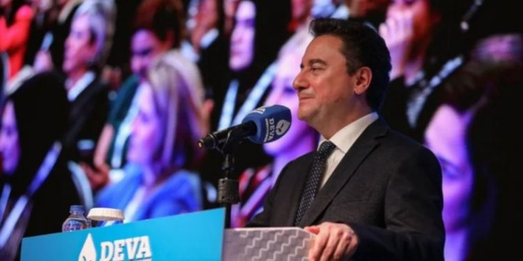 Babacan'dan Erdoğan ve Bahçeli'ye hatırlatma:13 ay oldu yeni anayasa nerede?