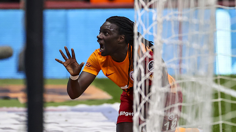 Bafetimbi Gomis Galatasaray'da hızlı başladı