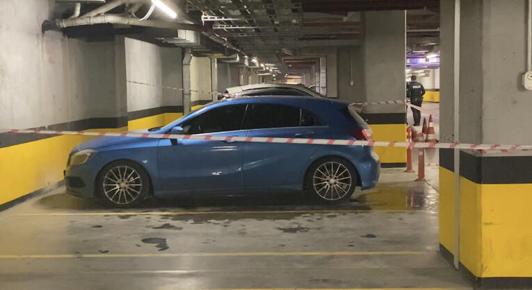 Bakırköy’de AVM otoparkında eşini öldürüp intihar etti