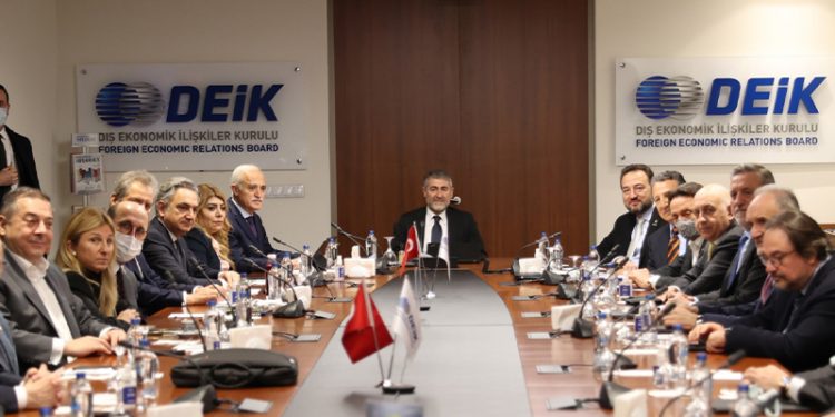 Bakan Nebati, DEİK heyetiyle bir araya geldi