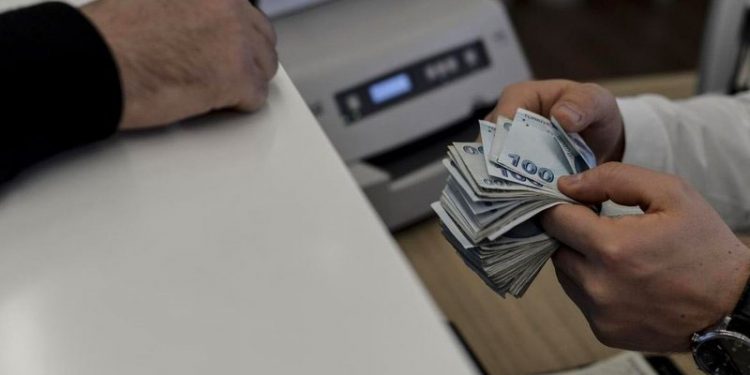Bankaların kârı bir yılda yüzde 323 arttı