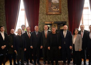 Barcelona Başkanı Joan Laporta'dan Galatasaray Lisesi'ne ziyaret