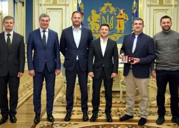 Bayraktar’dan Zelenskiy'e: İyi ki senin gibi cesur bir adamı tanıdım