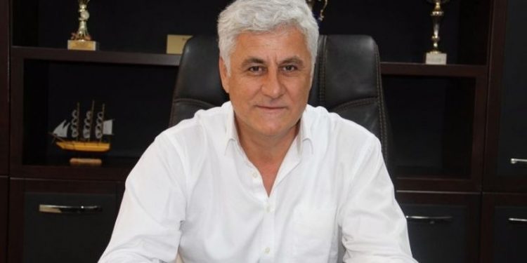 Belediyeye kayyım olarak atanan kaymakam kendisini müdür atadı: 3 maaş alıyor