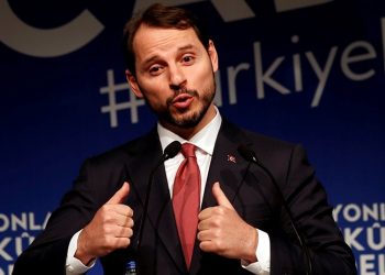 Berat Albayrak'a kitap ismi önerisi: Kasada no papel